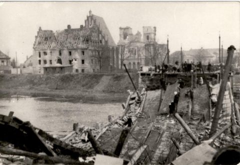 Poznań 1945  na fotografiach  Zbigniewa Zielonackiego – pocztówka 56 z 67
